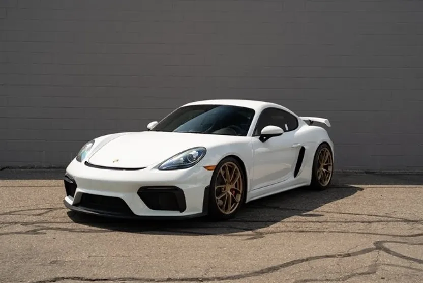 2020 Porsche Cayman GT4 photo 1