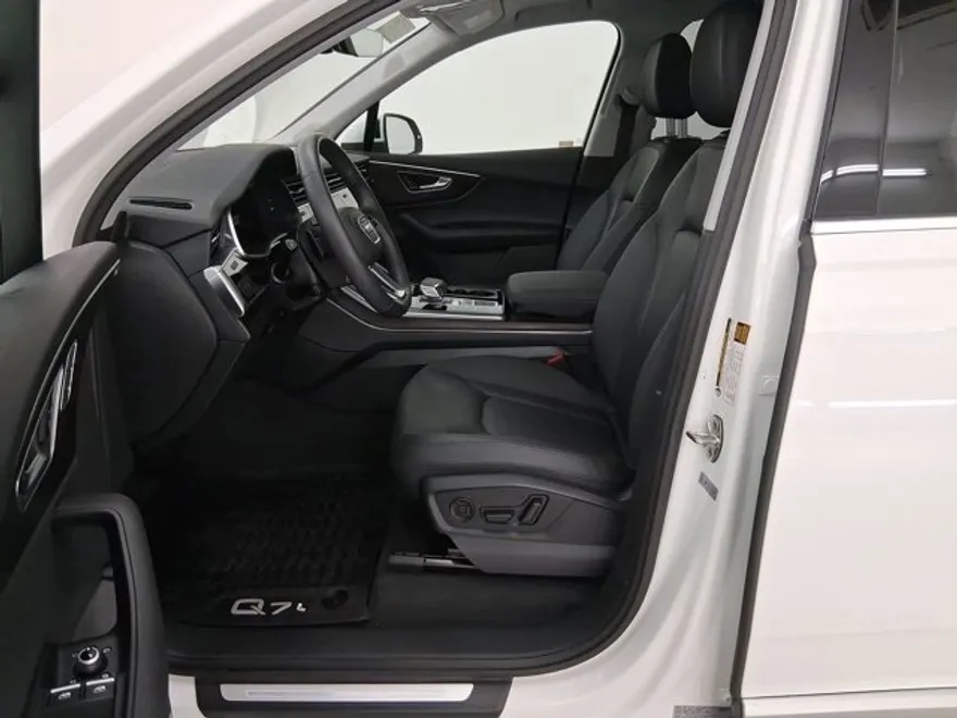 2022 Audi Q7 Premium Plus photo 1