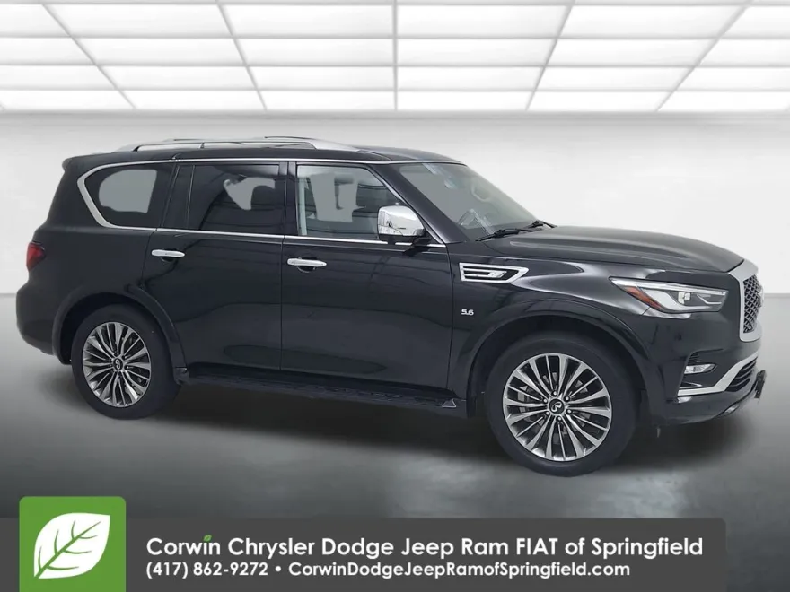 2019 Infiniti QX80 Luxe photo 1