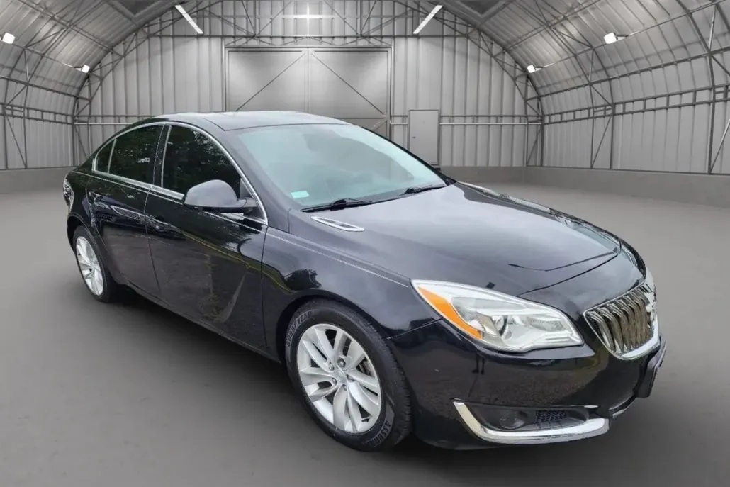 2016 Buick Regal photo 1