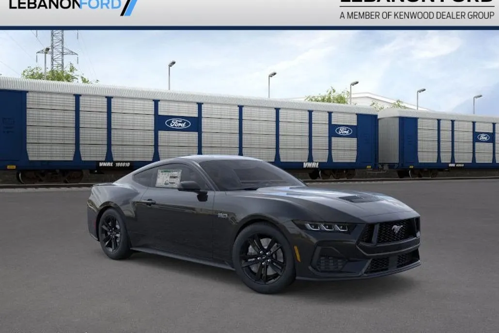 2025 Ford Mustang GT photo 1