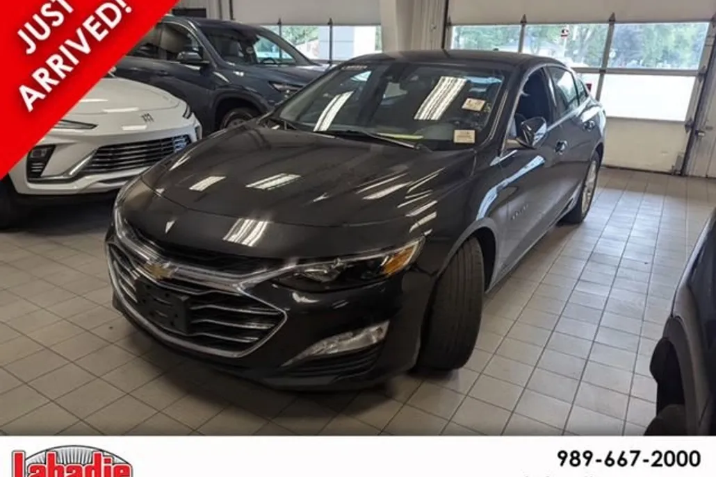 2023 Chevrolet Malibu 1LT photo 1