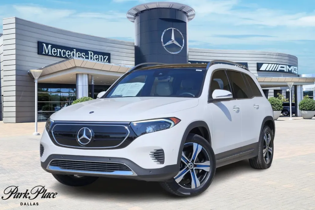 2023 Mercedes Benz EQB 350 4MATIC photo 1