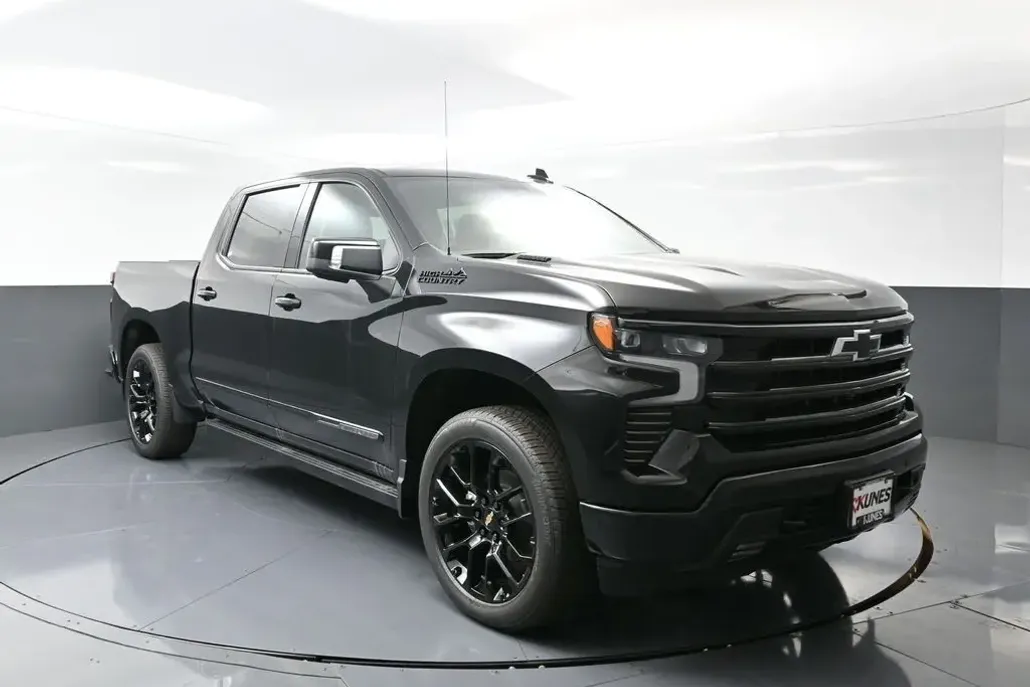 2026 Chevrolet Silverado 1500 High Country photo 1