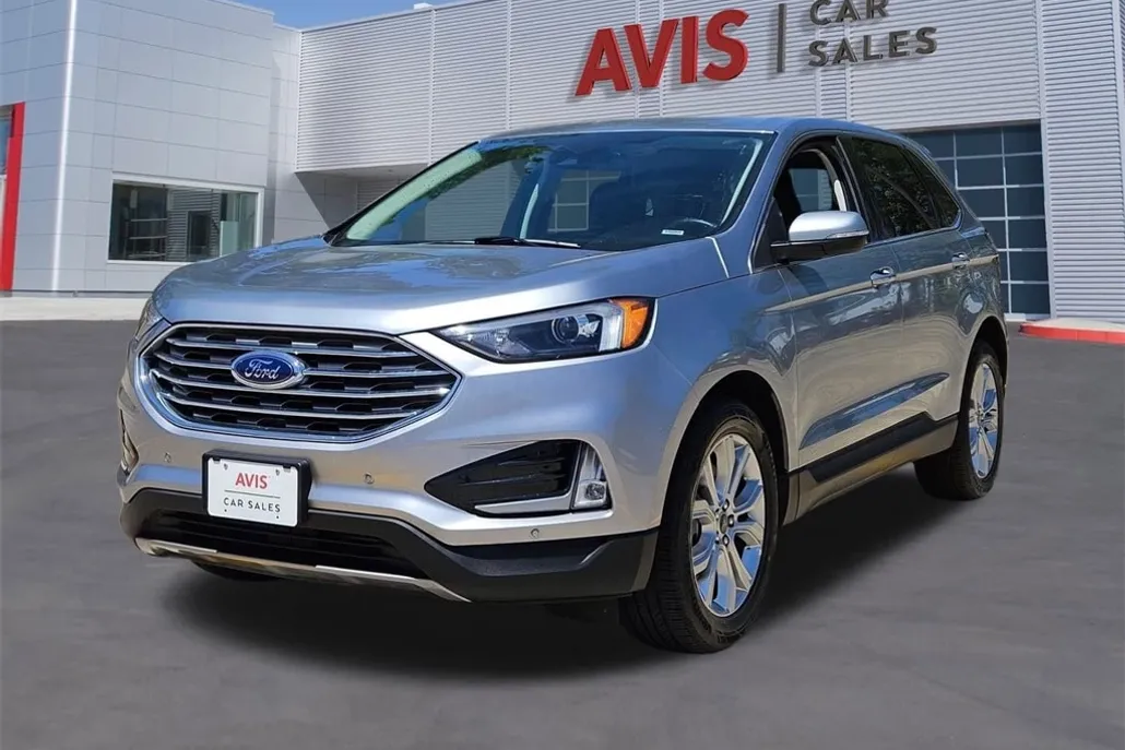 2024 Ford Edge Titanium photo 1