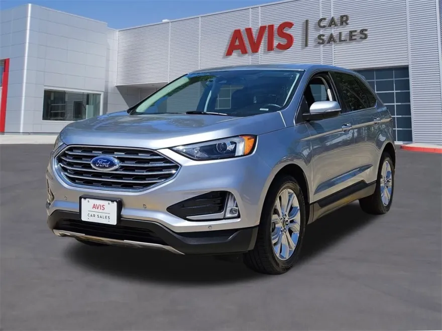 2024 Ford Edge Titanium photo 1