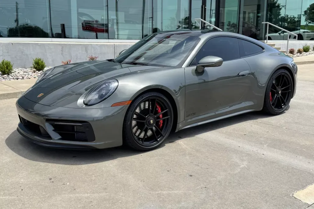 2022 Porsche 911 GTS photo 1