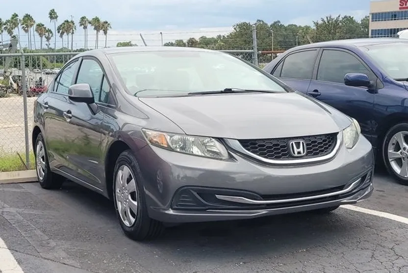 2013 Honda Civic LX photo 1