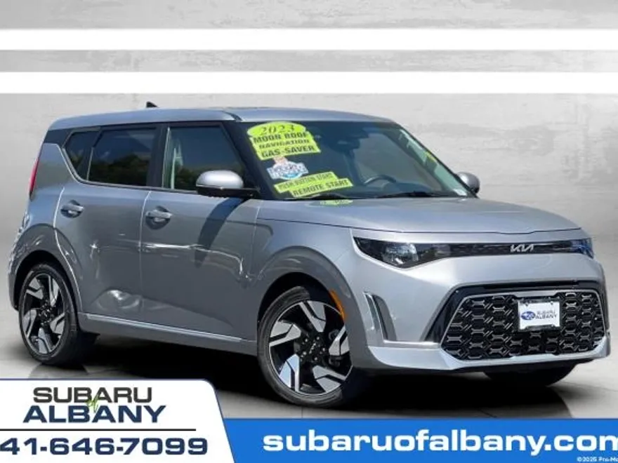 2023 Kia Soul GT-Line photo 1