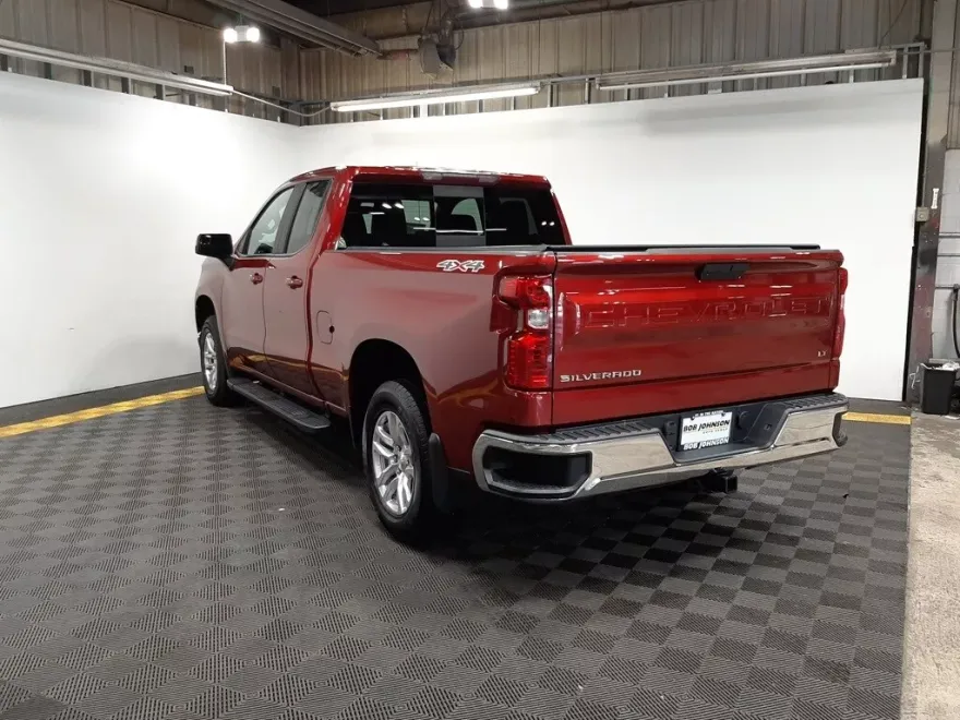 2019 Chevrolet Silverado 1500 LT photo 1