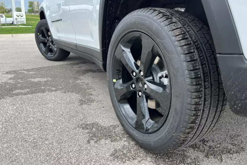 2025 Jeep Grand Cherokee Limited photo 1