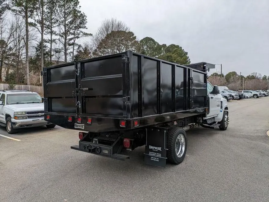 2023 Chevrolet Silverado 6500HD Work Truck photo 1