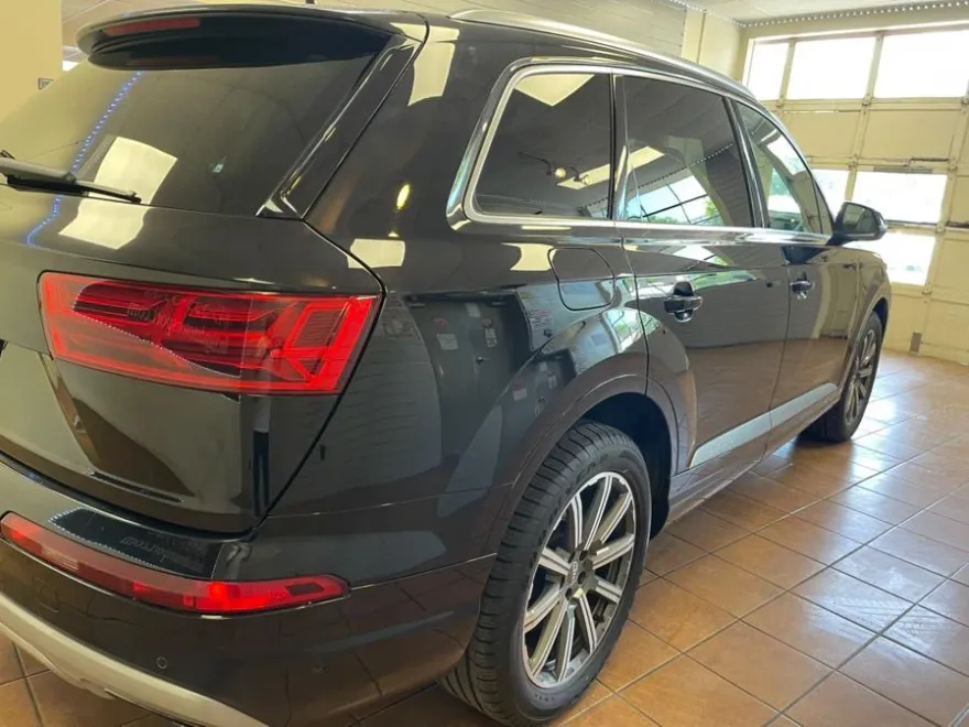 2019 Audi Q7 Premium Plus photo 13