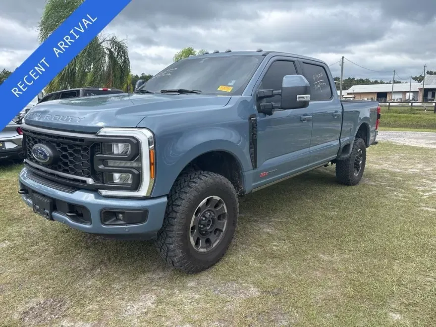 2023 Ford F-250 photo 1