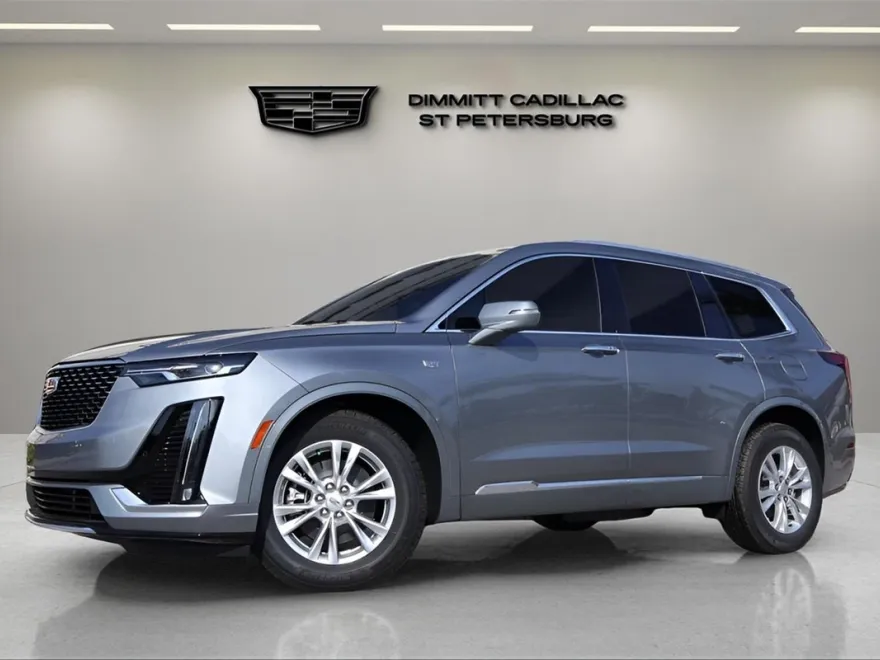 2025 Cadillac XT6 Luxury photo 1