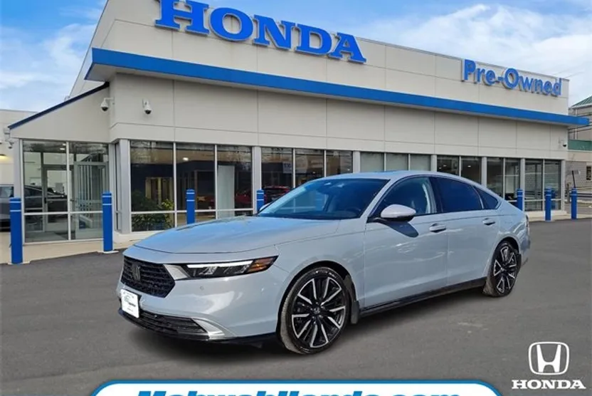 2023 Honda Accord Hybrid Touring photo 1