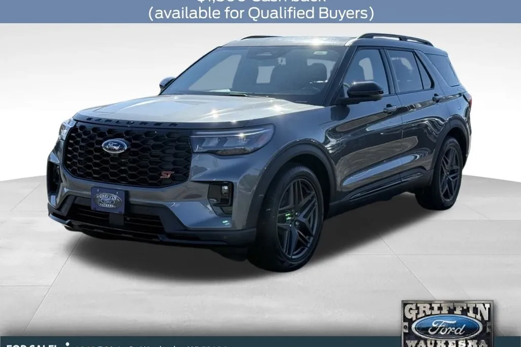 2025 Ford Explorer ST photo 1
