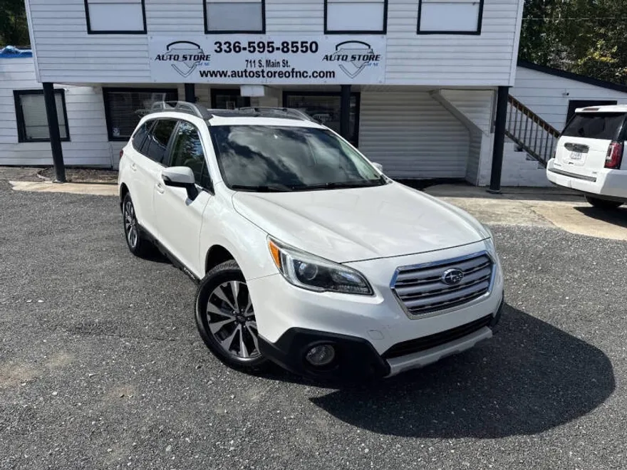 2015 Subaru Outback 2.5i Limited photo 1