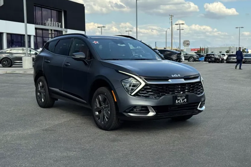 2025 Kia Sportage Hybrid photo 1