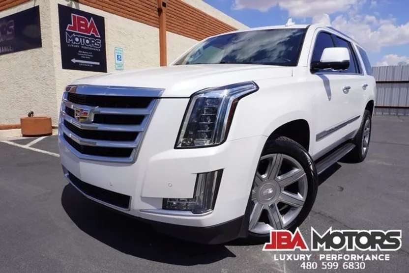2016 Cadillac Escalade Luxury photo 1