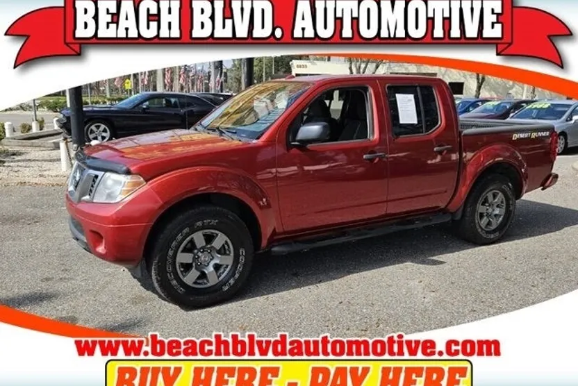 2013 Nissan Frontier Crew Cab Desert Runner photo 1