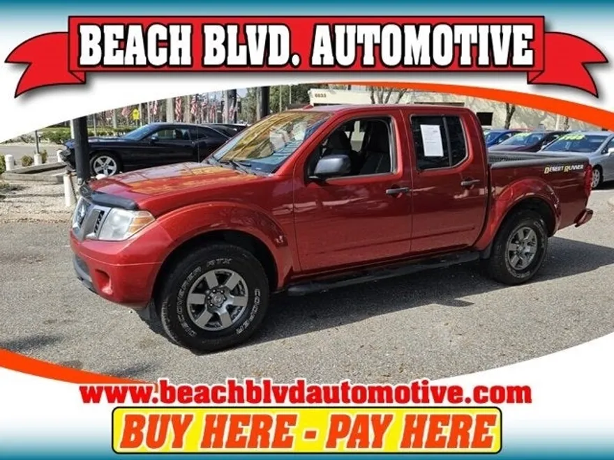 2013 Nissan Frontier Crew Cab Desert Runner photo 1