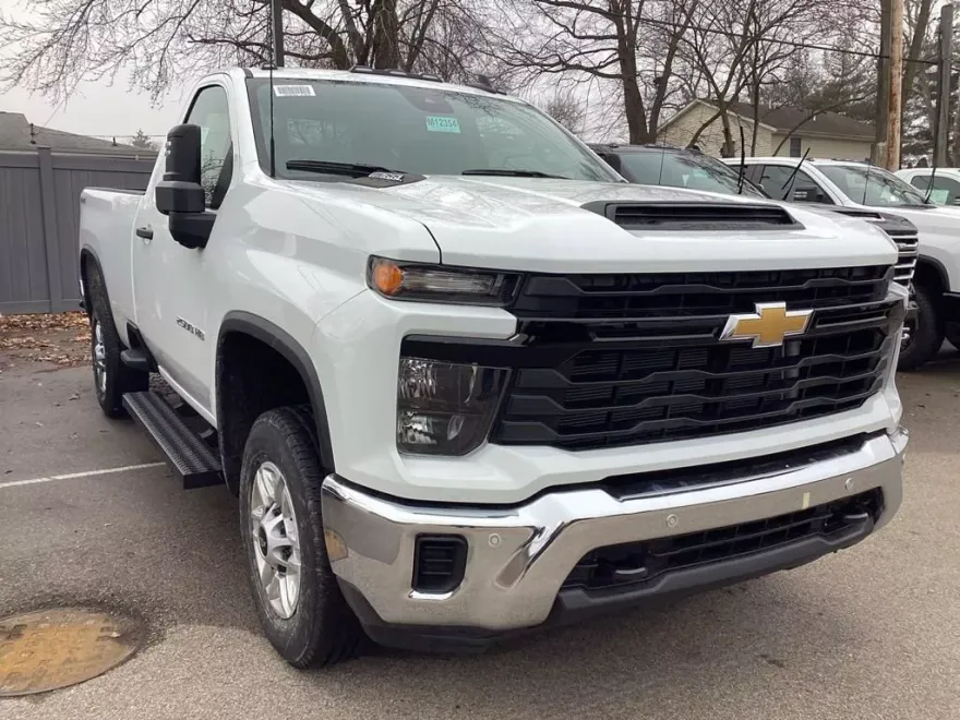2025 Chevrolet Silverado 2500HD photo 1