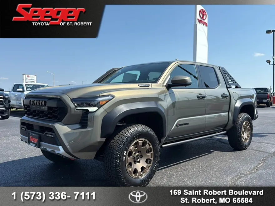 2025 Toyota Tacoma Trailhunter photo 1