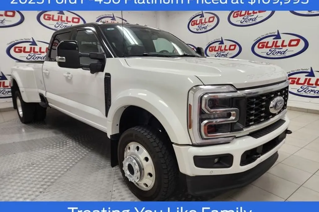 2025 Ford F-450 photo 1