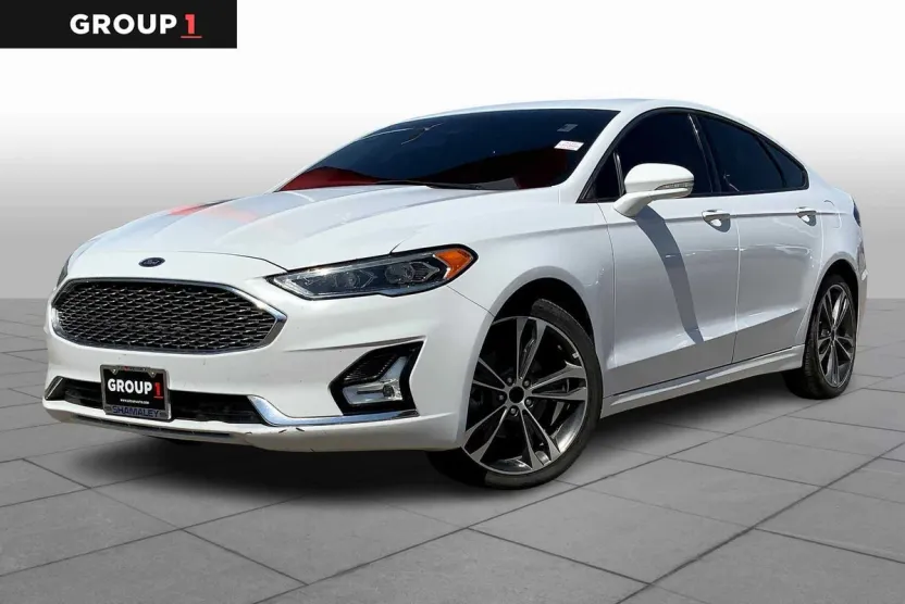 2019 Ford Fusion Titanium photo 1