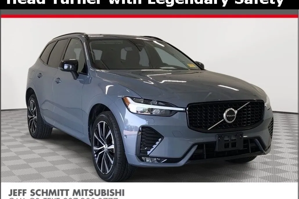 2023 Volvo XC60 B5 Plus photo 1