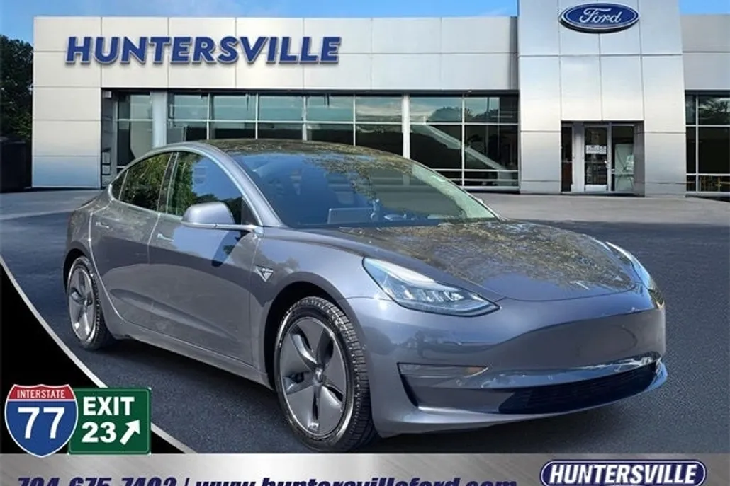 2019 Tesla Model 3 photo 1