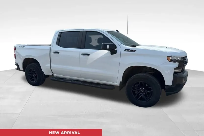 2021 Chevrolet Silverado Trail Boss LT photo 1