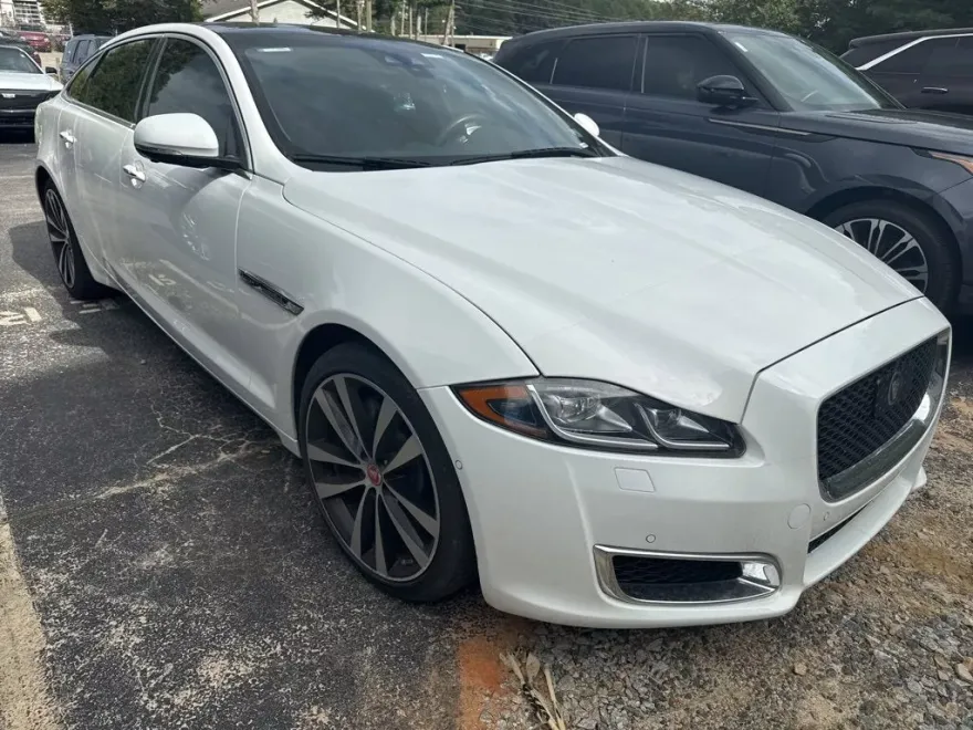 2019 Jaguar XJ XJL Portfolio photo 1