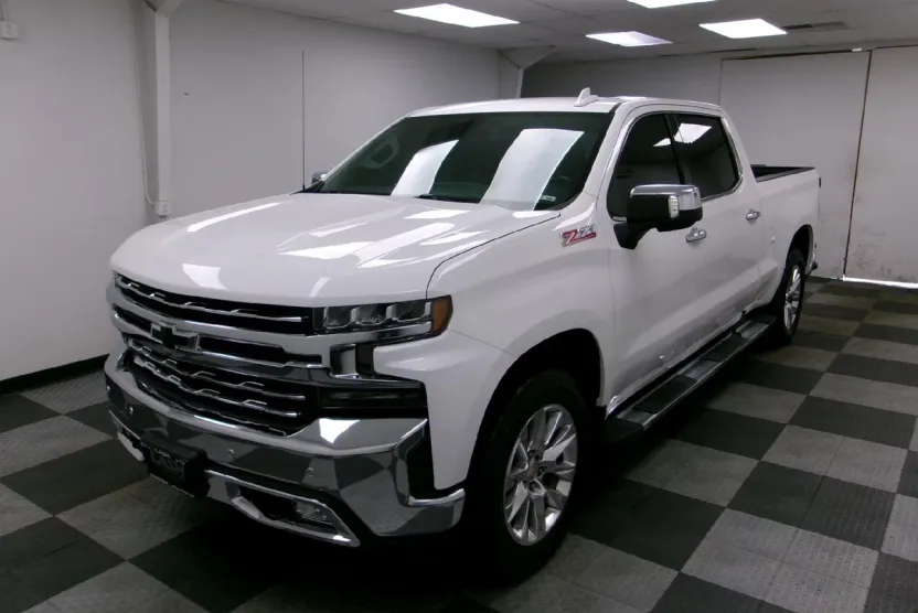 2021 Chevrolet Silverado 1500 LTZ photo 1