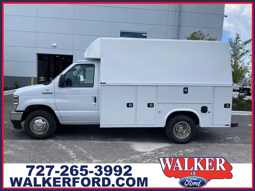 2026 Ford E-350 Base photo 1