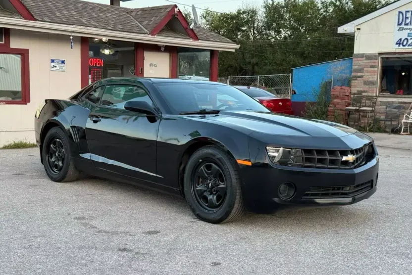 2013 Chevrolet Camaro LS Coupe photo 1