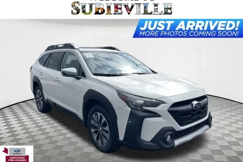 2023 Subaru Outback Touring XT photo 1