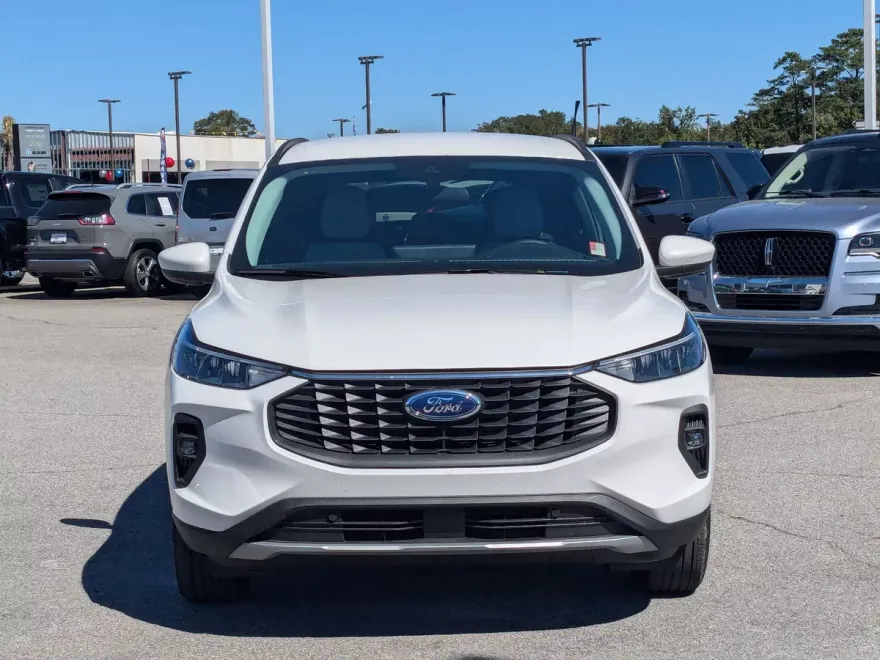 2024 Ford Escape Plug-In Hybrid photo 1