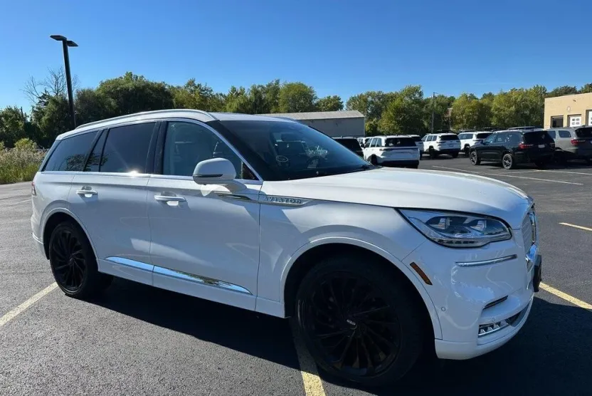 2021 Lincoln Aviator Reserve photo 1