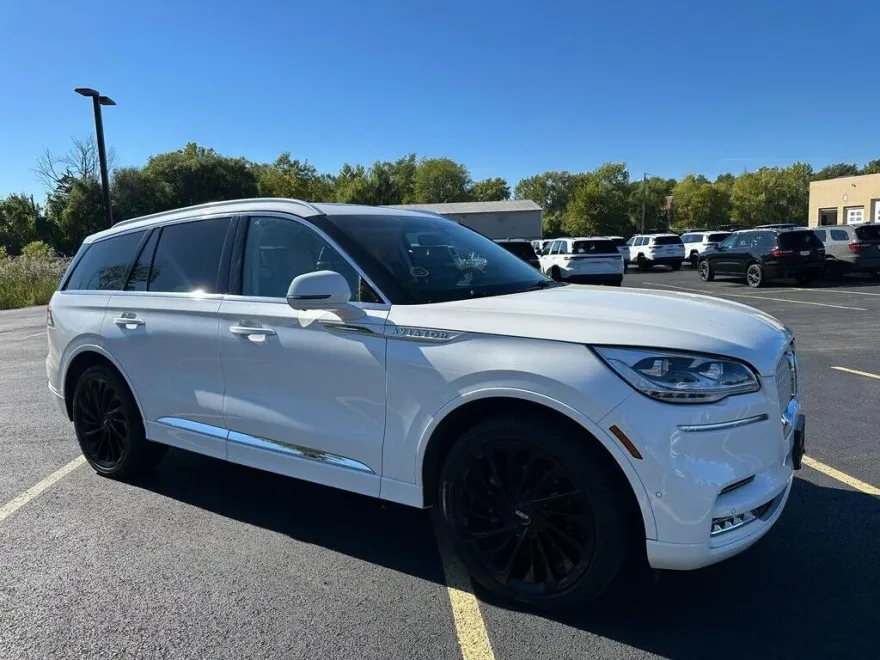 2021 Lincoln Aviator Reserve photo 1