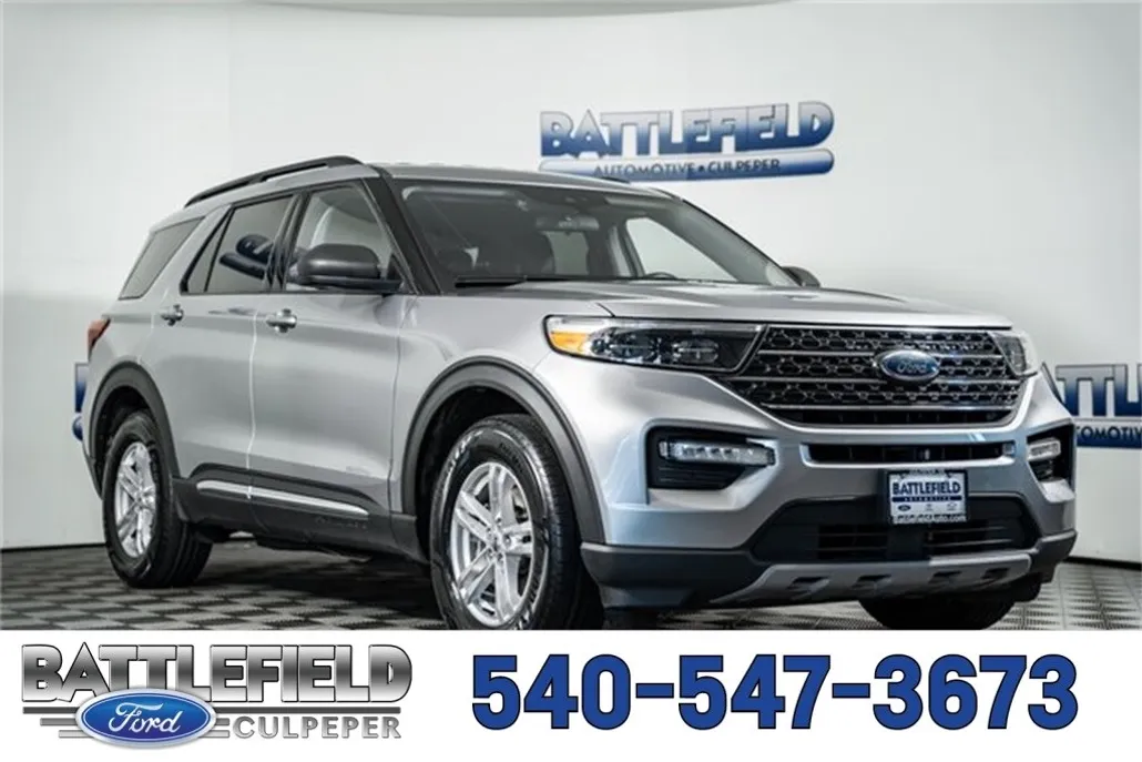 2022 Ford Explorer XLT photo 1