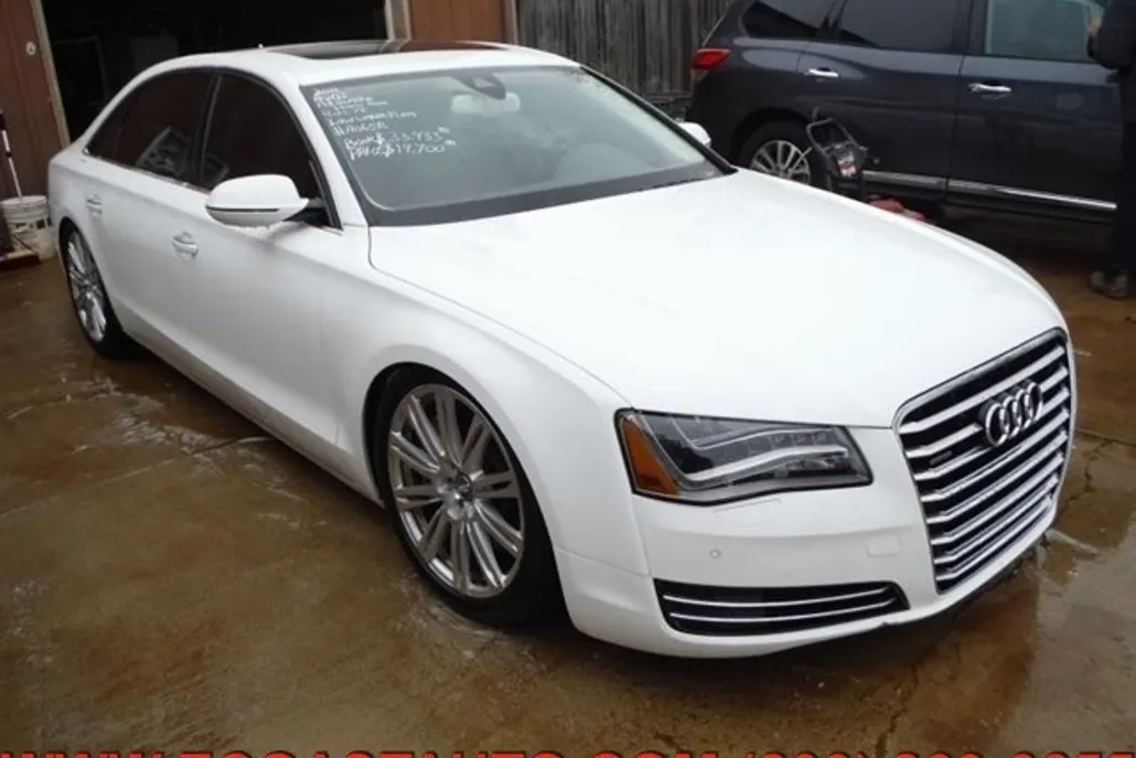 2011 Audi A8 L 4.2 Quattro photo 1