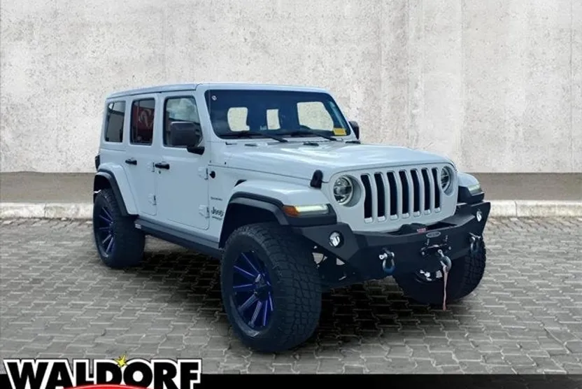 2018 Jeep Wrangler Unlimited Sahara photo 1