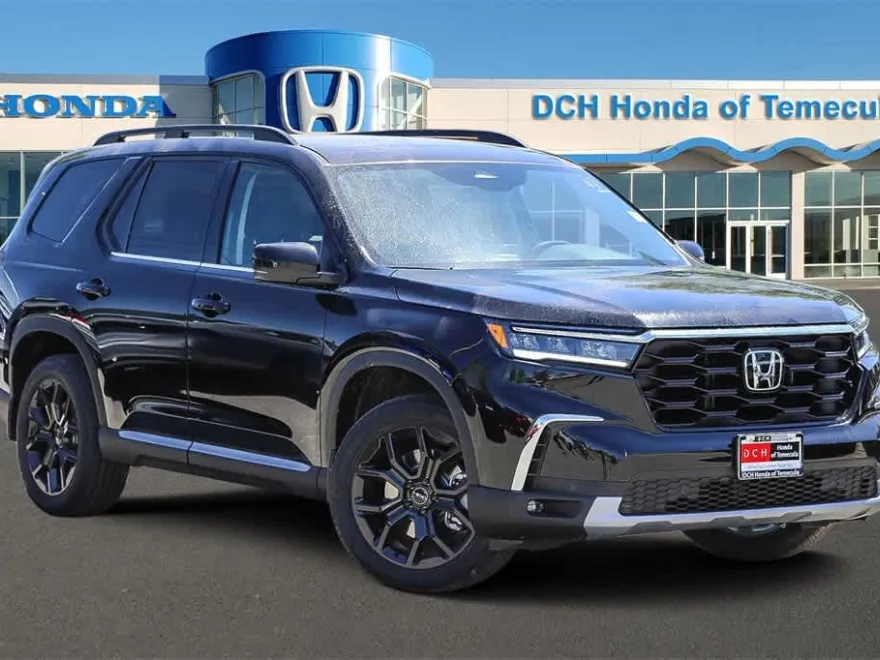 2025 Honda Pilot Touring photo 1