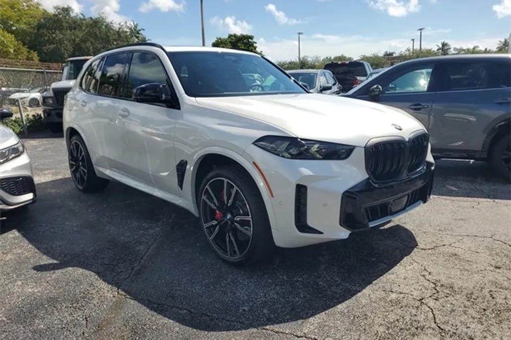2025 Bmw X5 M60i photo 1