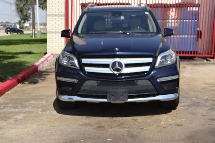 2014 Mercedes Benz GL 550 photo 1