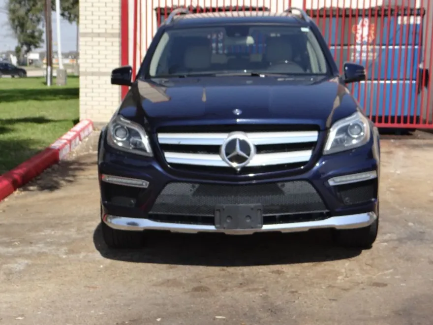2014 Mercedes Benz GL 550 photo 1