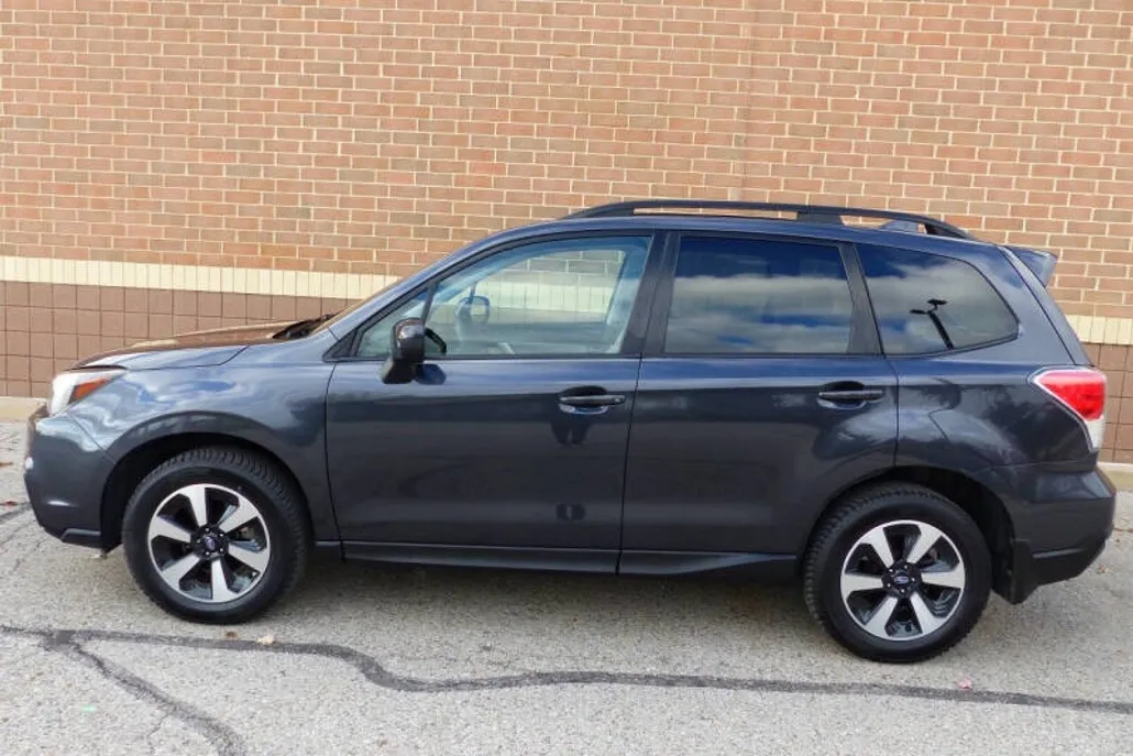 2018 Subaru Forester 2.5i Premium photo 1