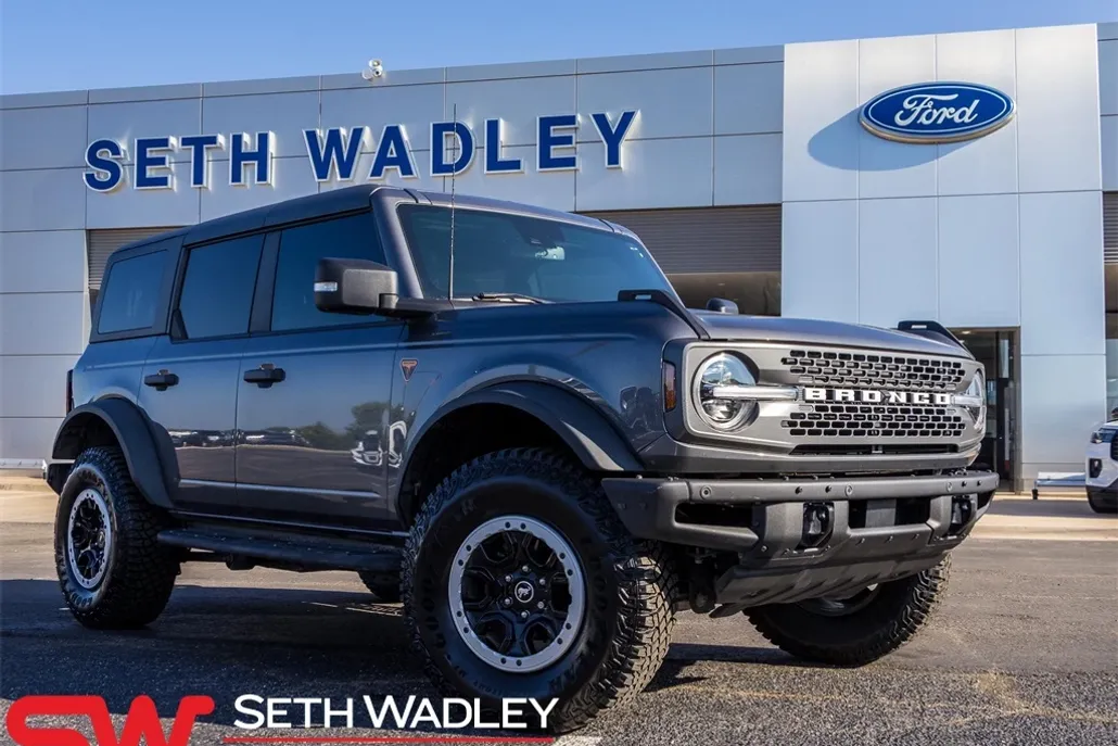 2022 Ford Bronco Badlands photo 1
